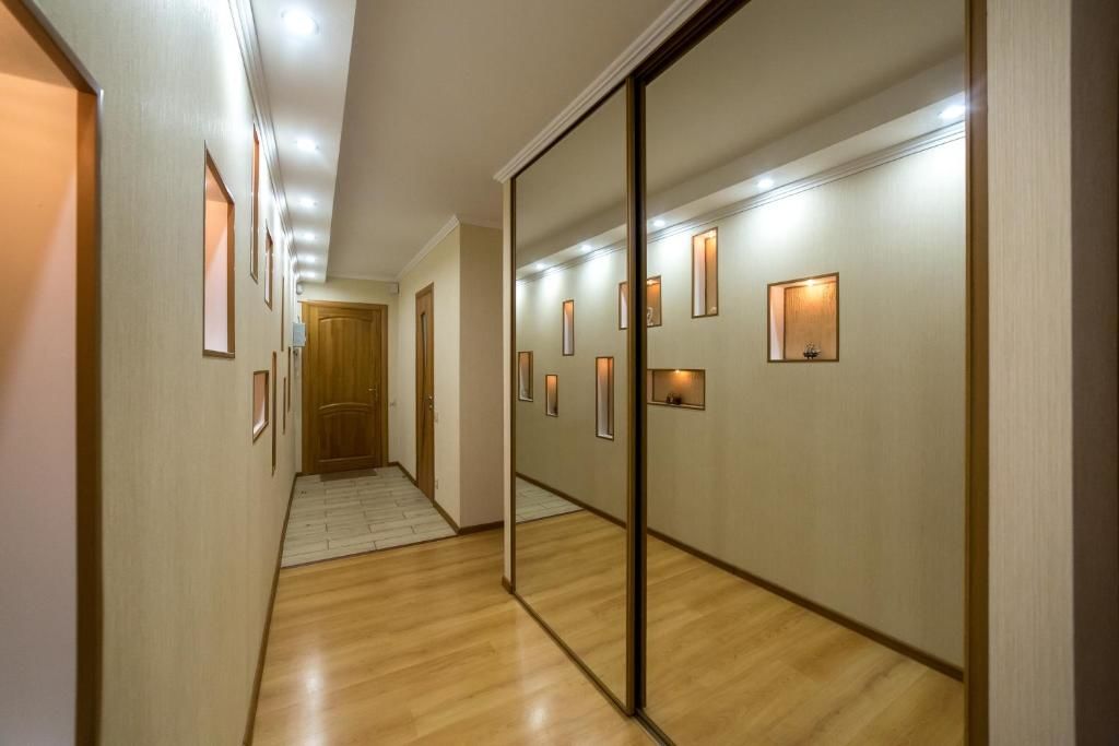 Апартаменты Центр. 2-комн. Генерала Алмазова 4. Киев-28