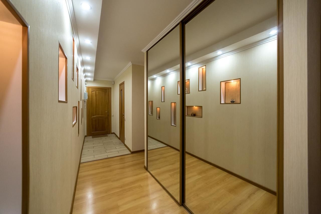 Апартаменты Центр. 2-комн. Генерала Алмазова 4. Киев-10