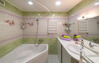 Апартаменты Центр. 2-комн. Генерала Алмазова 4. Киев Апартаменты с 1 спальней-14