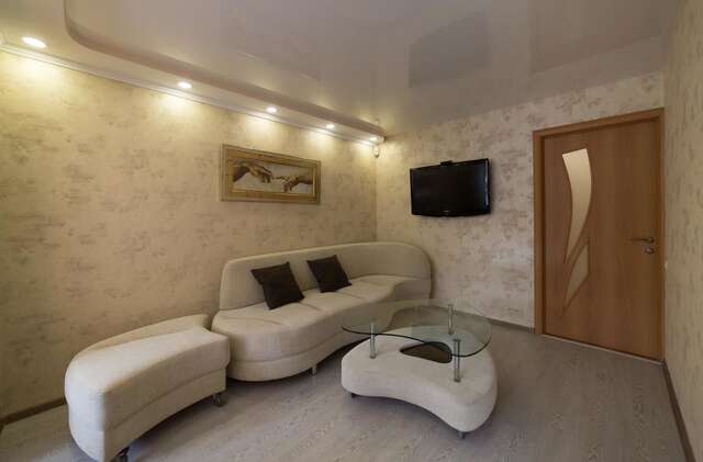 Апартаменты Центр. 2-комн. Генерала Алмазова 4. Киев-3